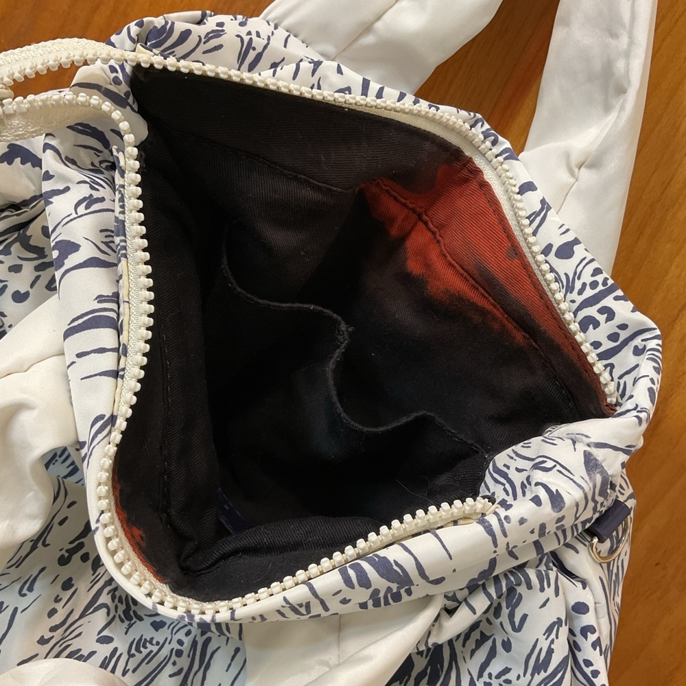 See By Chloe Navy and White Horse Print Puffy Joyrider Tote Bag - Picture 12 of 12